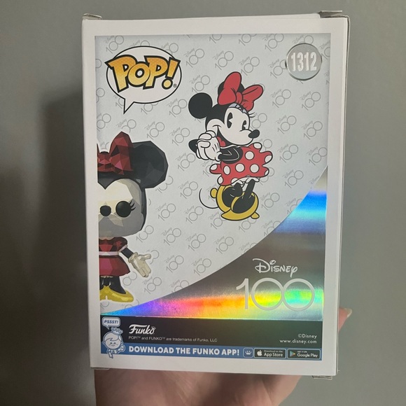Disney 100 Minnie Funko - Picture 2 of 2